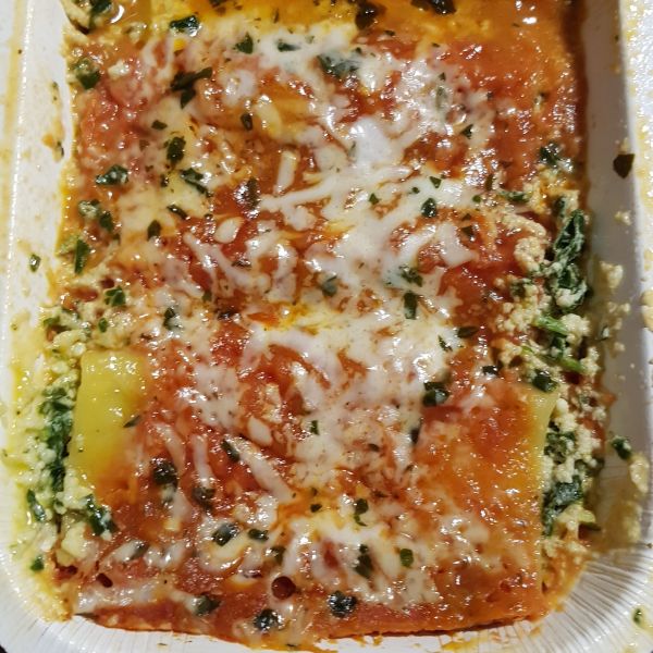 Cannelloni ricotta épinards et sauce tomate