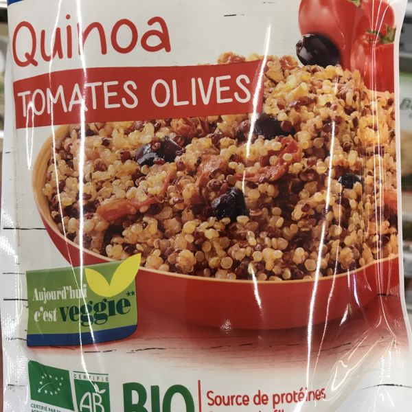 Quinoa tomates olives