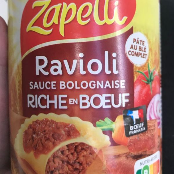 Raviolis sauce bolognaise riche en bœuf