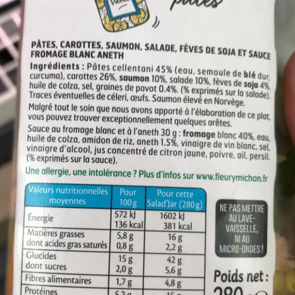 SALAD JAR - La Nordique - Saumon, pâtes cellentani, carottes, fèves, sauce au fromage blanc et aneth